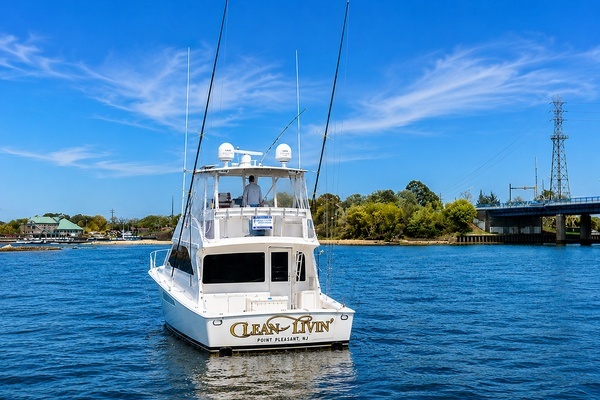 2005 Viking 45