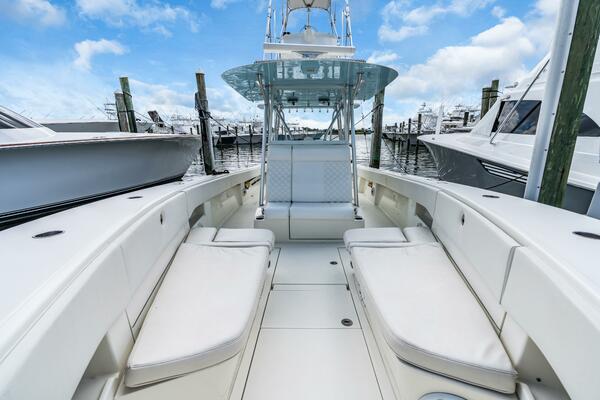 39ft SeaVee Yacht For Sale