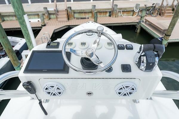 39ft SeaVee Yacht For Sale 39ft SeaVee Yacht For Sale