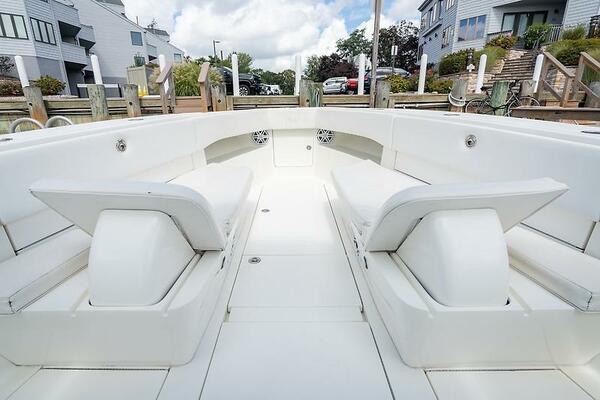 39ft SeaVee Yacht For Sale 39ft SeaVee Yacht For Sale