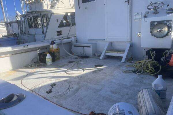GAME CHANGER 40ft Young Brothers Yacht For Sale