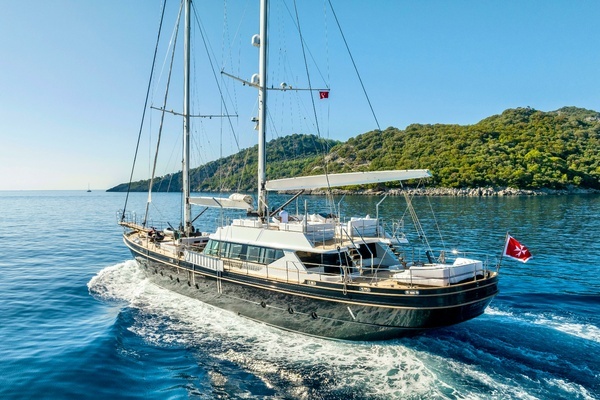 Costruzioni Navali Tigullio Castagnola - Custom