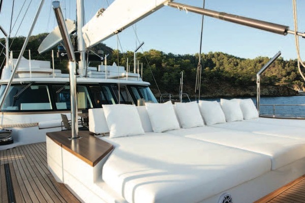 ATLANTIKA 131ft Costruzioni Navali Tigullio Castagnola Yacht For Sale ATLANTIKA 131ft Costruzioni Navali Tigullio Castagnola Yacht For Sale