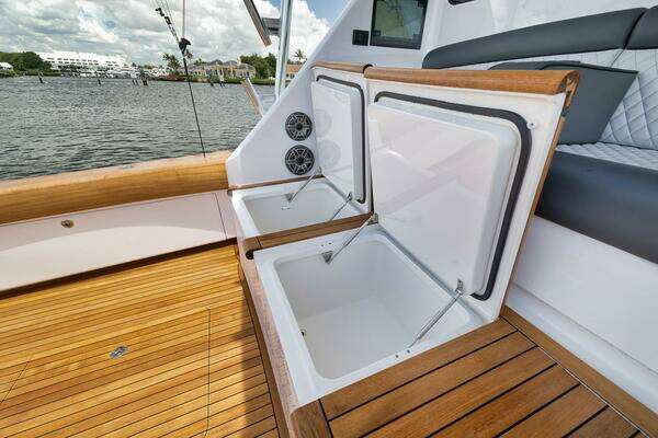 Viking Convertible Yacht For Sale