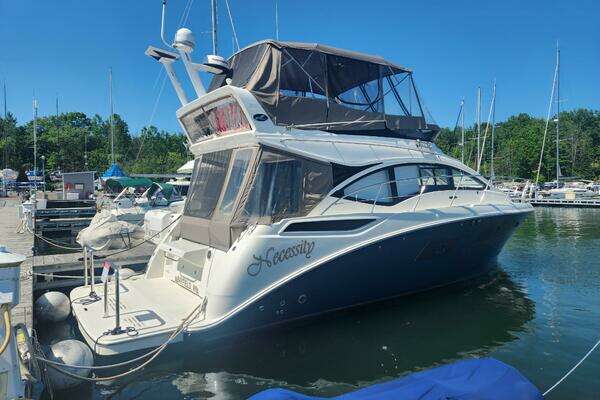 Sea Ray - 400 Fly