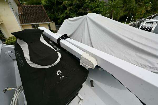 Captivator 84ft Palmer Johnson Yacht For Sale