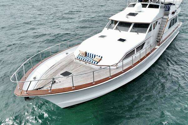 Captivator 84ft Palmer Johnson Yacht For Sale