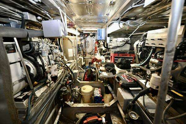 Captivator 84ft Palmer Johnson Yacht For Sale