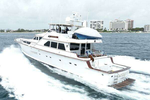 Captivator 84ft Palmer Johnson Yacht For Sale