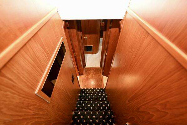Captivator 84ft Palmer Johnson Yacht For Sale