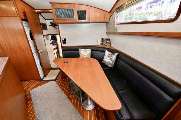 Captivator 84ft Palmer Johnson Yacht For Sale