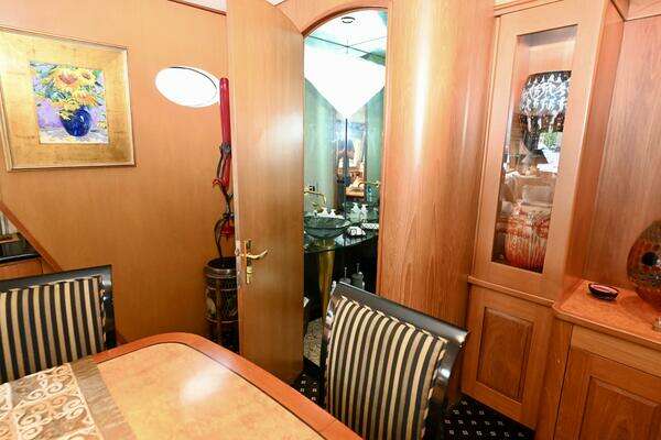 Captivator 84ft Palmer Johnson Yacht For Sale