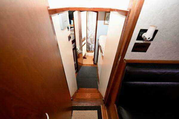 Captivator 84ft Palmer Johnson Yacht For Sale