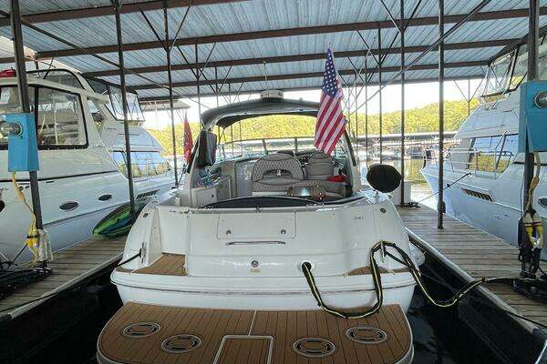 Photo of the 2002 Sea Ray 380 Sundancer