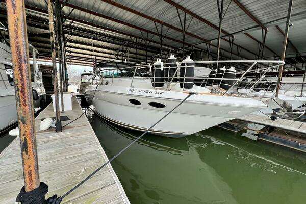 Photo of the 2002 Sea Ray 380 Sundancer
