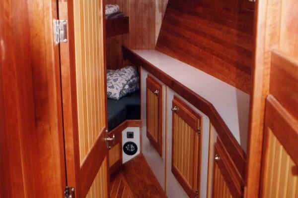 MOONSHOT 60ft Waterline Yacht For Sale