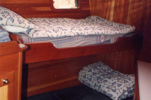 MOONSHOT 60ft Waterline Yacht For Sale