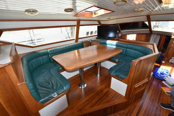 MOONSHOT 60ft Waterline Yacht For Sale