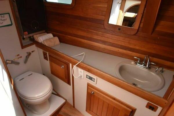 MOONSHOT 60ft Waterline Yacht For Sale