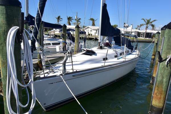ZIA 38ft Sabre Yacht For Sale
