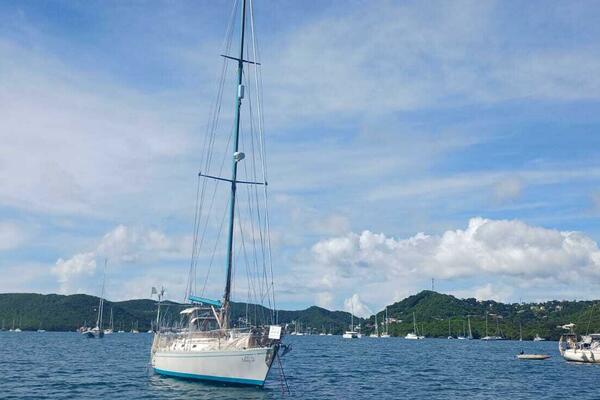 Hylas 44 Antigua Sint Maarten Caribbean
