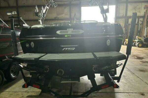 Photo of the 2017 MB MB SPORTS B52 21 Classic