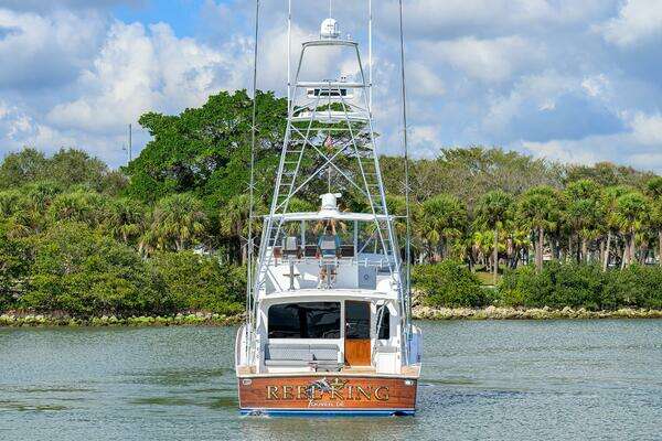Photo of the 2001 Viking 61 Convertible "Reel King"