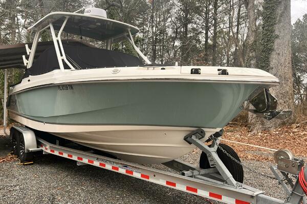 One Moor 24ft Boston Whaler Yacht For Sale One Moor 24ft Boston Whaler Yacht For Sale
