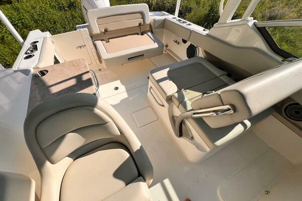 One Moor 24ft Boston Whaler Yacht For Sale One Moor 24ft Boston Whaler Yacht For Sale