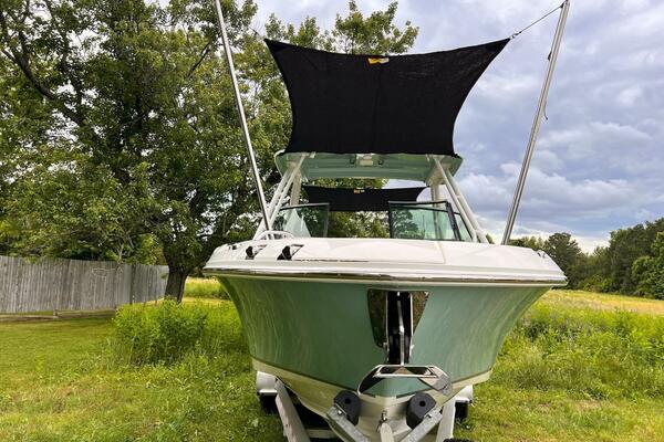 One Moor 24ft Boston Whaler Yacht For Sale One Moor 24ft Boston Whaler Yacht For Sale