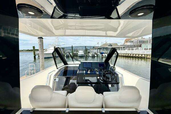 2023 Astondoa 37