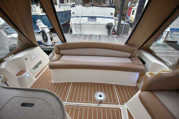 Photo of the 2000 Rinker 342 Fiesta Vee "Choices"