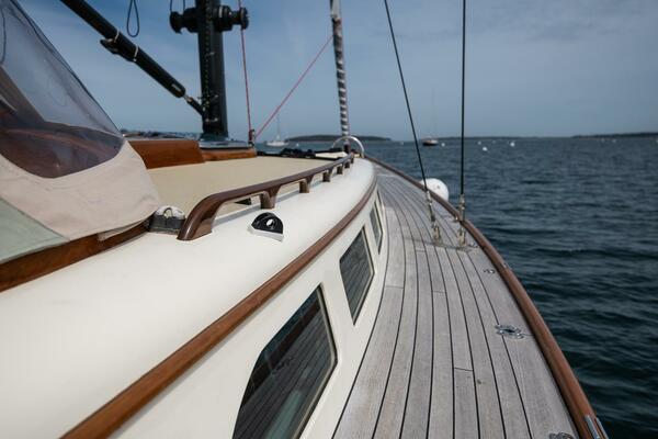 Suzanne 42ft Morris Yacht For Sale