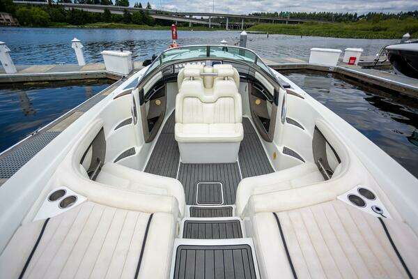 Photo of the 2005 Cobalt 343 "COBALT 343"