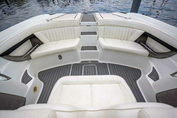 Photo of the 2005 Cobalt 343 "COBALT 343"