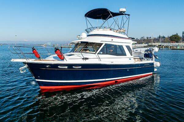 Photo of the 2016 Cutwater 32CB "AWOL"