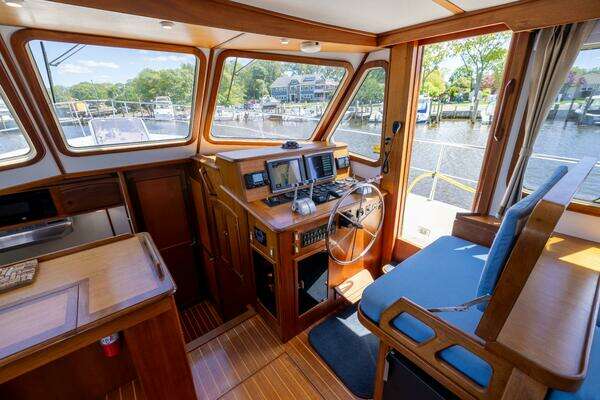 NELLIE 47ft Sabreline Yacht For Sale
