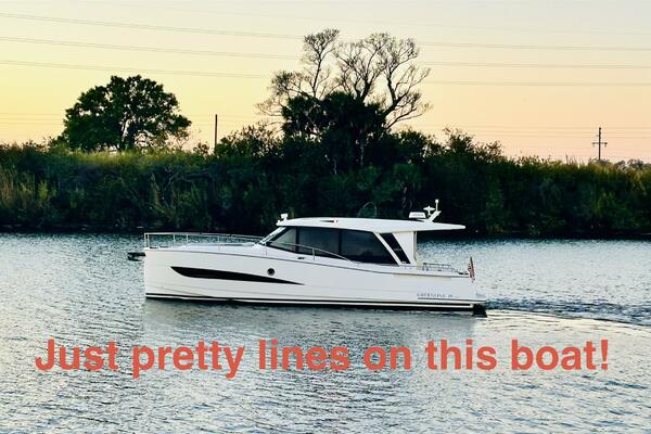 Harbor Lights 39ft Greenline Yacht For Sale
