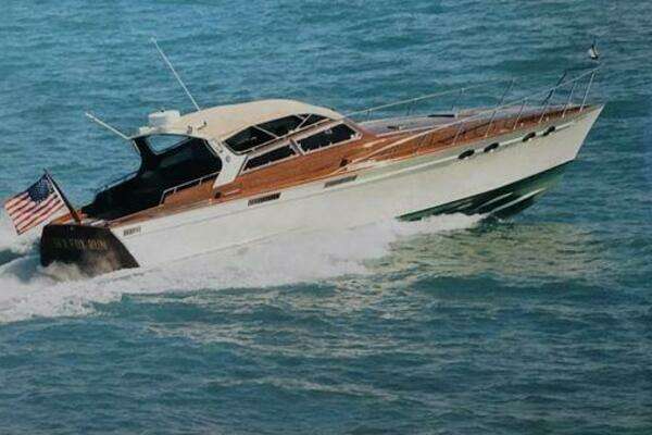 Photo of the 1990 Mays Craft 44