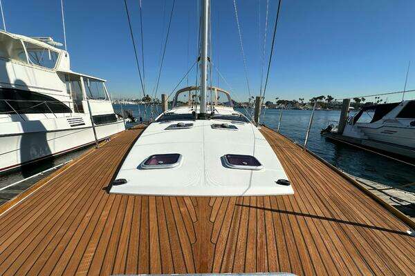 Jeanneau 57 Yacht Yacht For Sale