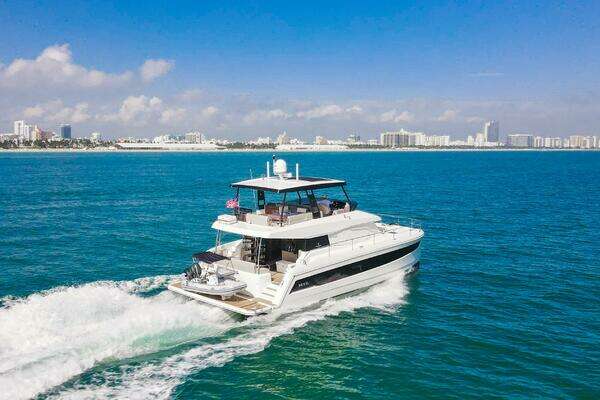 2022 Fountaine Pajot 44