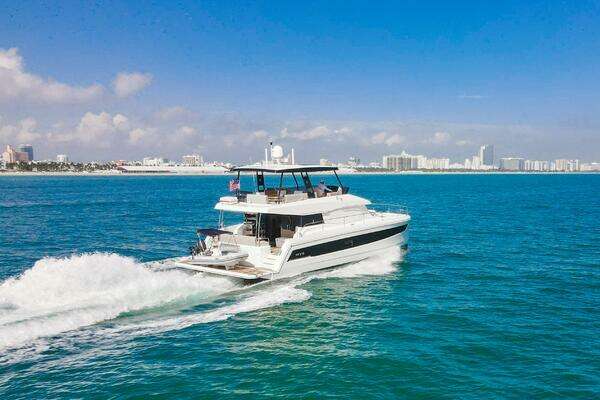 2022 Fountaine Pajot 44