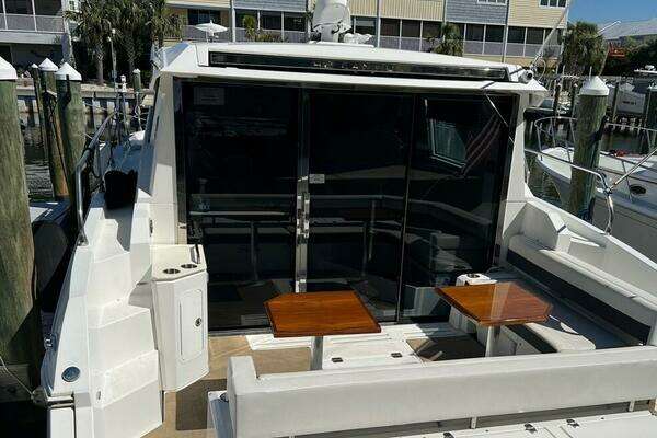 2018 Cruisers Yachts 42