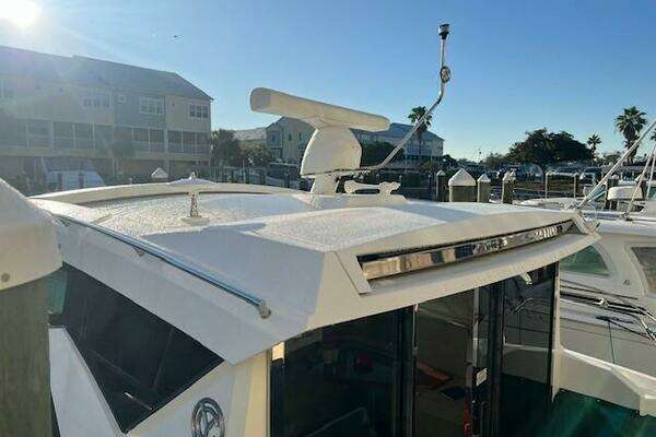 2018 Cruisers Yachts 42