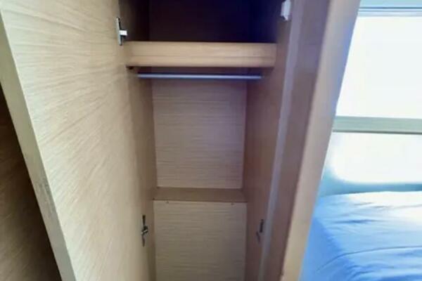 Chasing Summer 40ft Lagoon Yacht For Sale