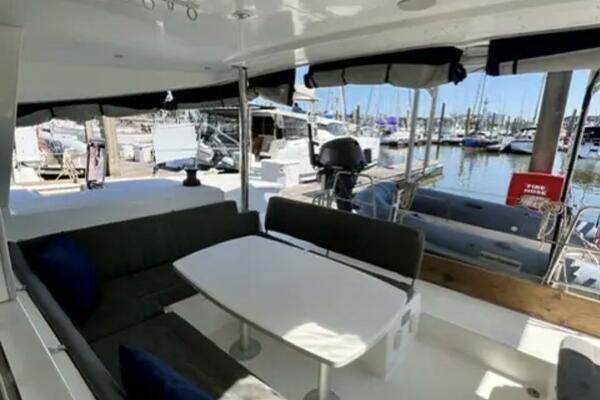 Chasing Summer 40ft Lagoon Yacht For Sale