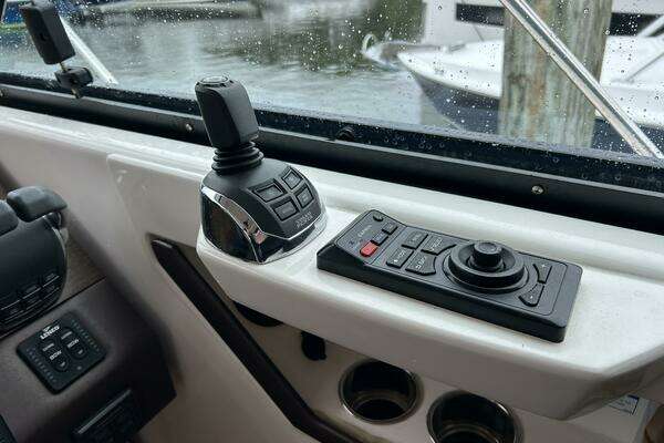 2015 Tiara Yachts 44