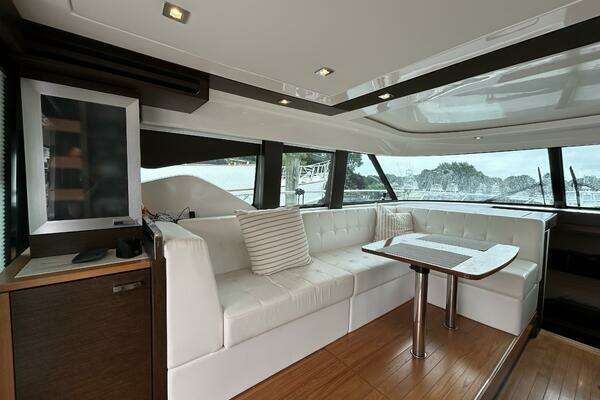 2015 Tiara Yachts 44