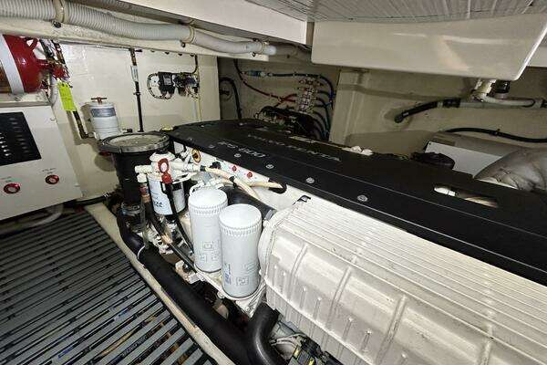 2015 Tiara Yachts 44