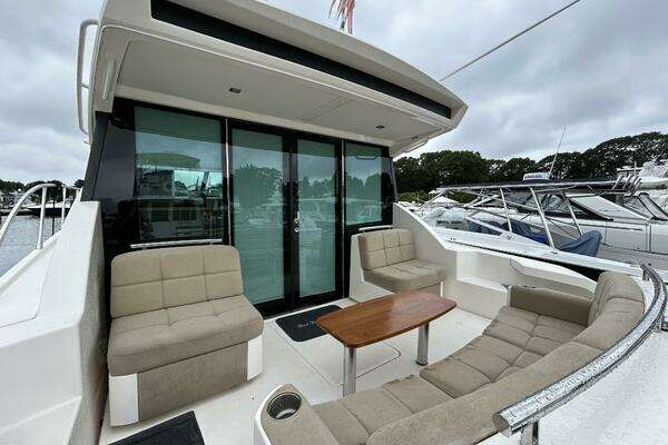 2015 Tiara Yachts 44